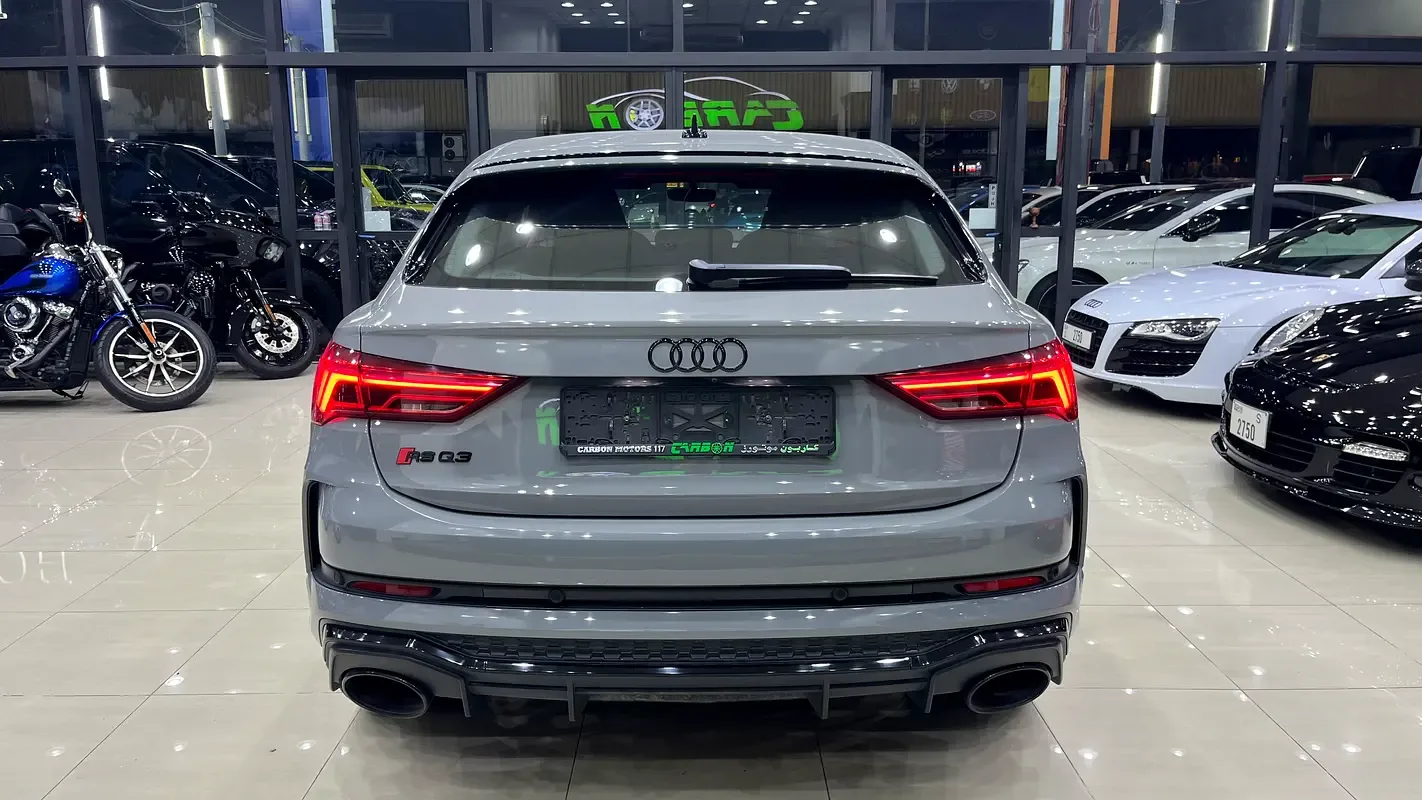 Audi RS Q3 2.5 l, 400 hp, بنزين, robot, Four-wheel drive (4WD) - 10
