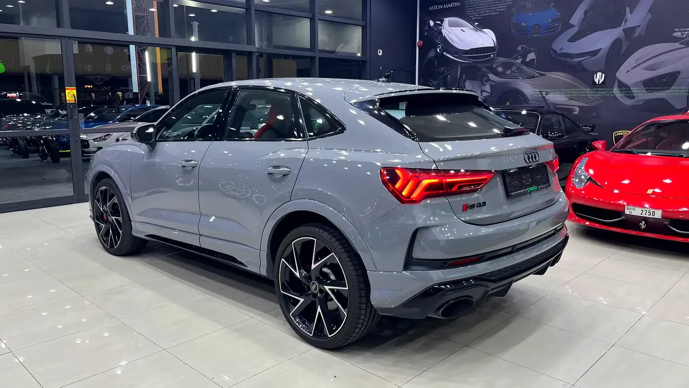 Audi RS Q3 2.5 l, 400 hp, بنزين, robot, Four-wheel drive (4WD) - 8