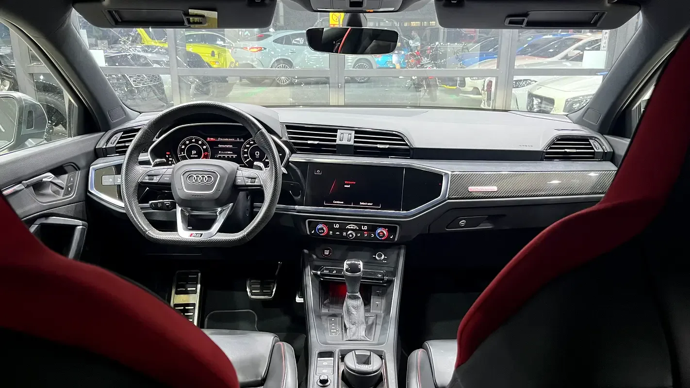 Audi RS Q3 2.5 l, 400 hp, بنزين, robot, Four-wheel drive (4WD) - 17
