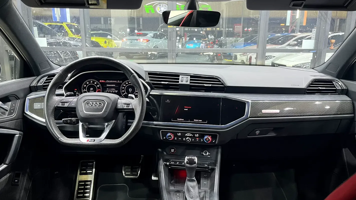 Audi RS Q3 2.5 l, 400 hp, بنزين, robot, Four-wheel drive (4WD) - 18