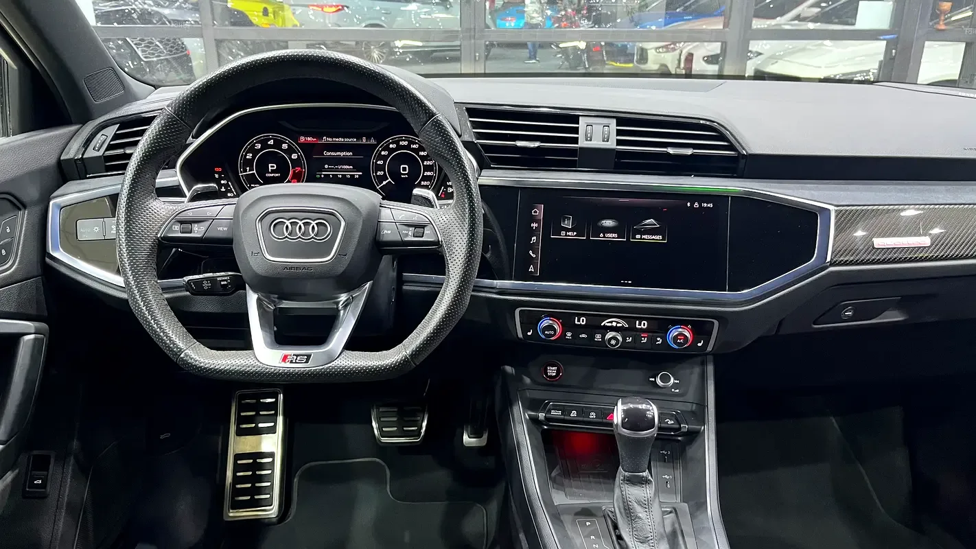 Audi RS Q3 2.5 l, 400 hp, بنزين, robot, Four-wheel drive (4WD) - 19