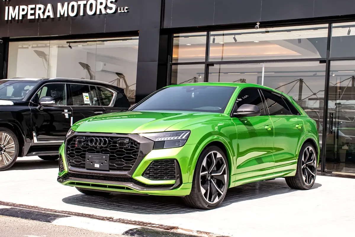 Audi RS Q8 4.0 AT 4WD (600 hp)