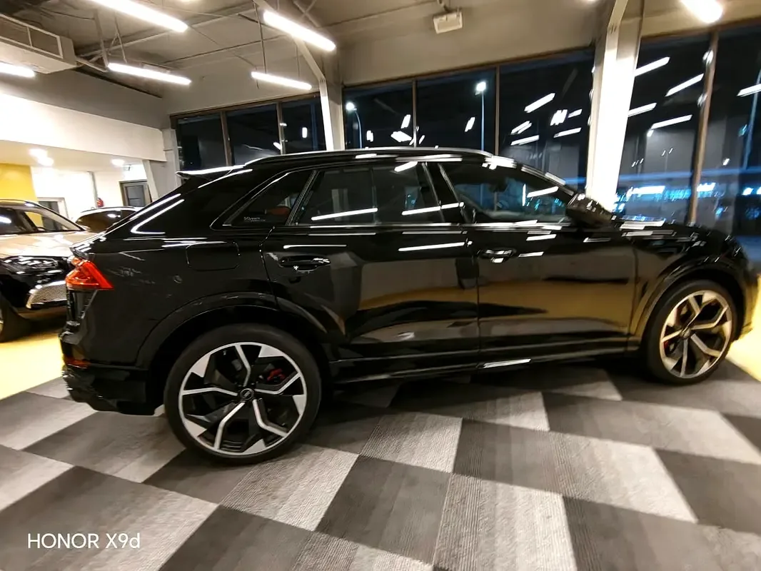 Audi RS Q8 4.0 AT 4WD (600 حصان) - 7