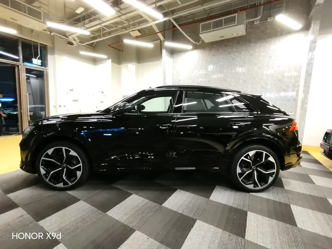 Audi RS Q8 4.0 AT 4WD (600 حصان) - 8