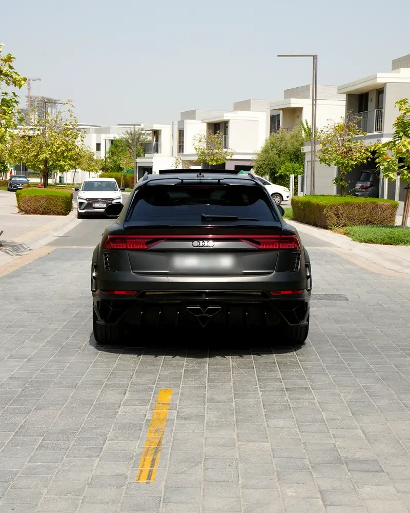 Audi RS Q8 4.0 AT 4WD (600 حصان) - 17