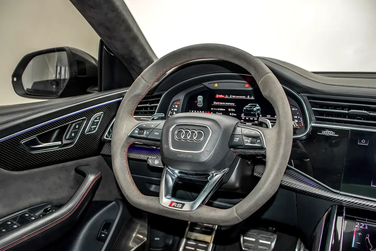 Audi RS Q8 4.0 AT 4WD (600 حصان) - 9