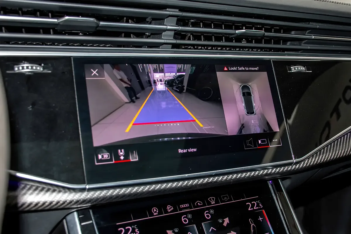 Audi RS Q8 4.0 AT 4WD (600 حصان) - 13