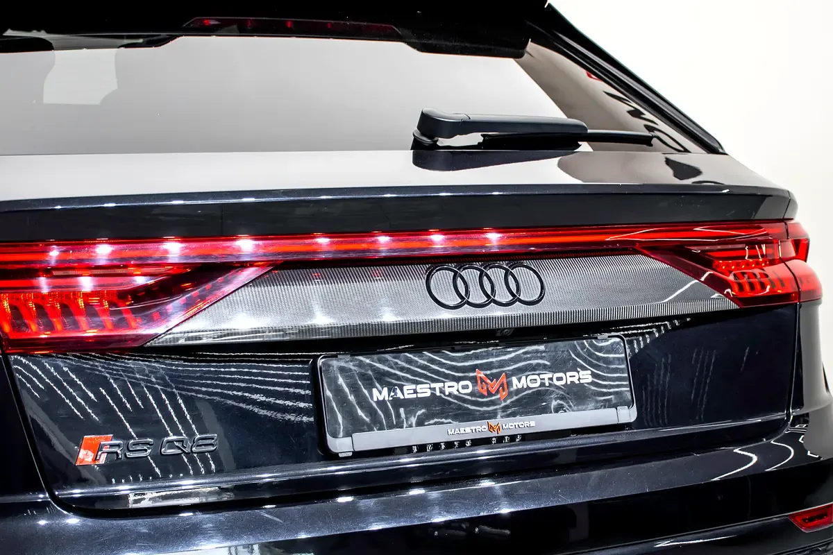 Audi RS Q8 4.0 AT 4WD (600 حصان) - 16