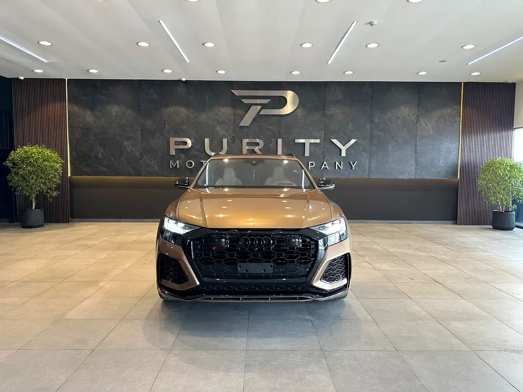 Audi RS Q8 4.0 AT 4WD (600 حصان) - 3