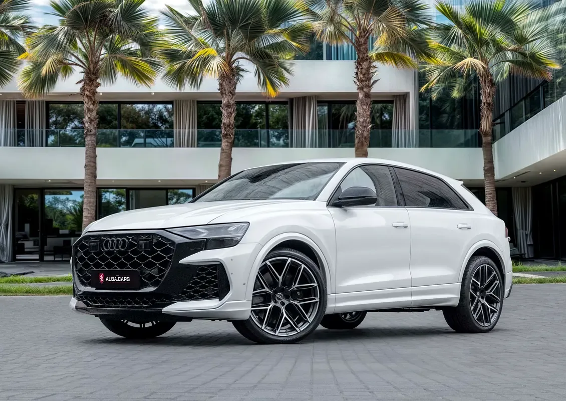 Audi RS Q8 4.0 AT AWD (600 حصان)