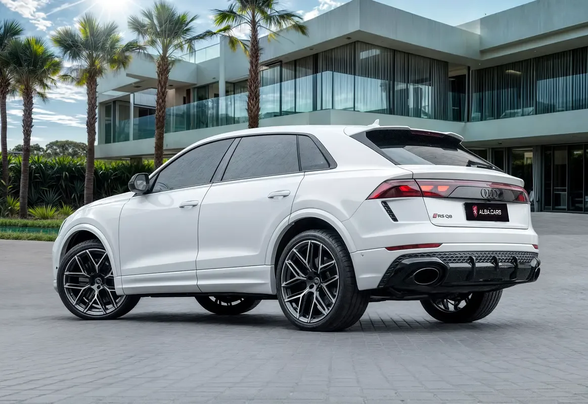 Audi RS Q8 4.0 AT AWD (600 حصان) - 3