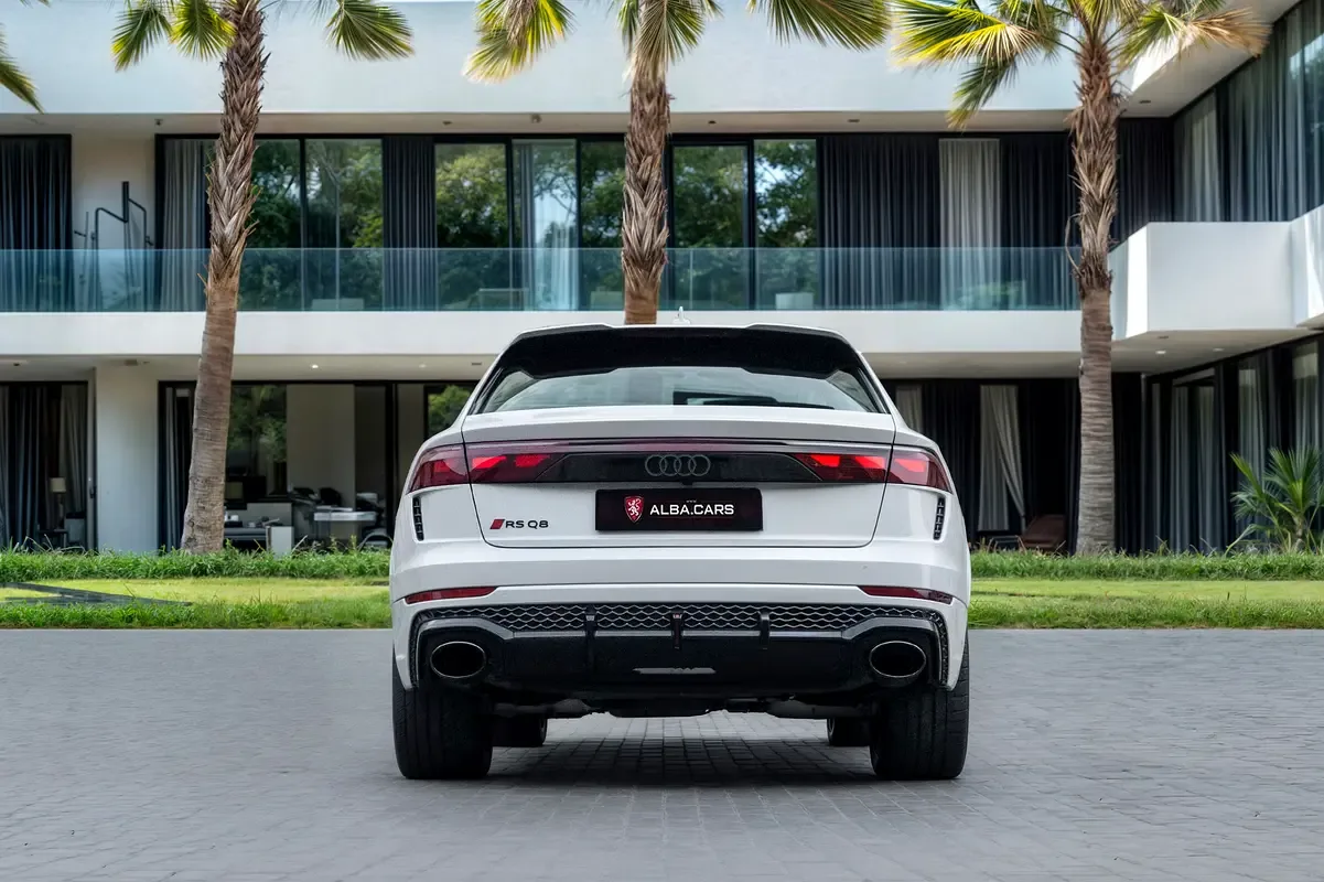 Audi RS Q8 4.0 AT AWD (600 حصان) - 5