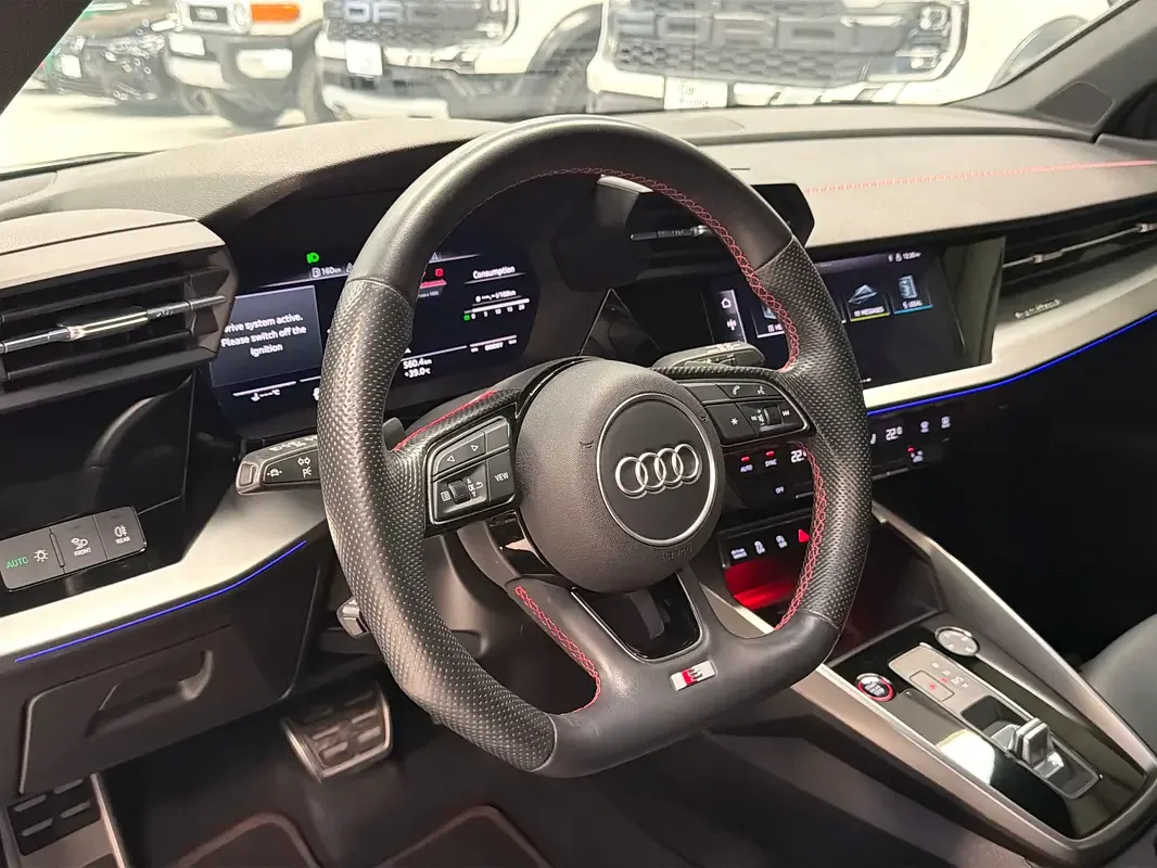 Audi S3 2.0 AMT 4WD (290 حصان) - 10