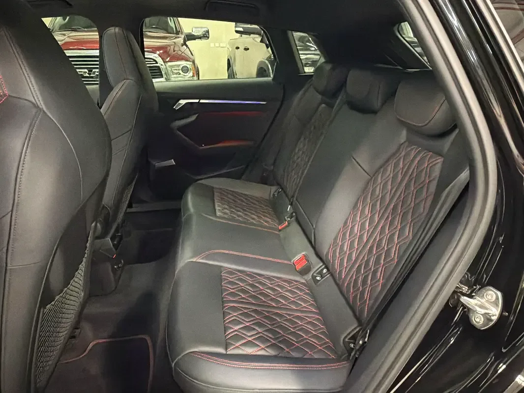 Audi S3 2.0 AMT 4WD (290 حصان) - 18