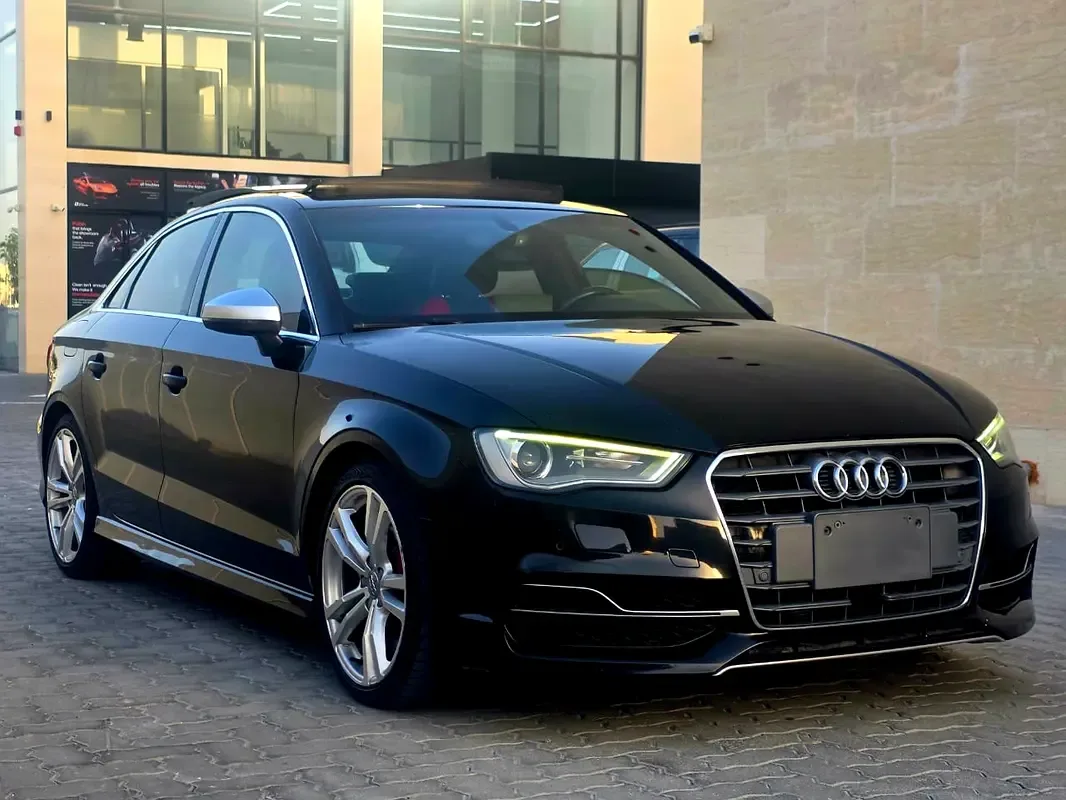 Audi S3 2.0 TFSI S tronic quattro (300 hp)