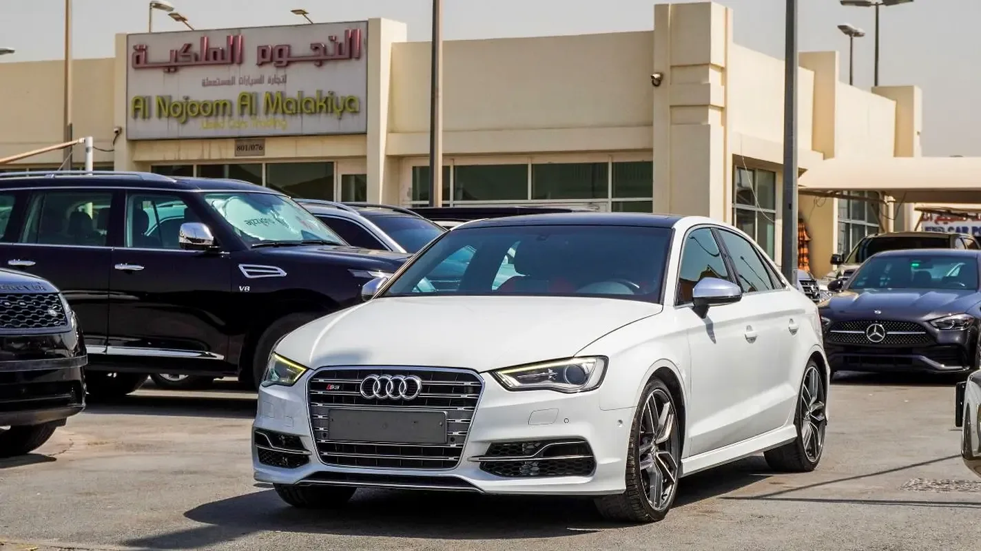 Audi S3 2.0 TFSI S tronic quattro (300 hp)