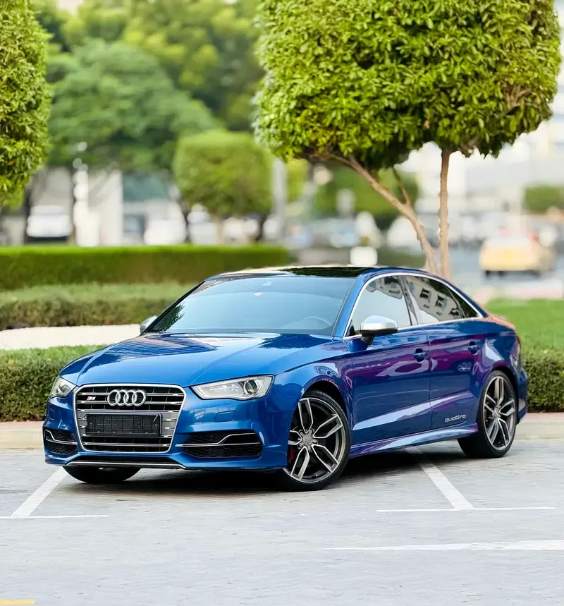 Audi S3 2.0 TFSI S tronic quattro (300 حصان)