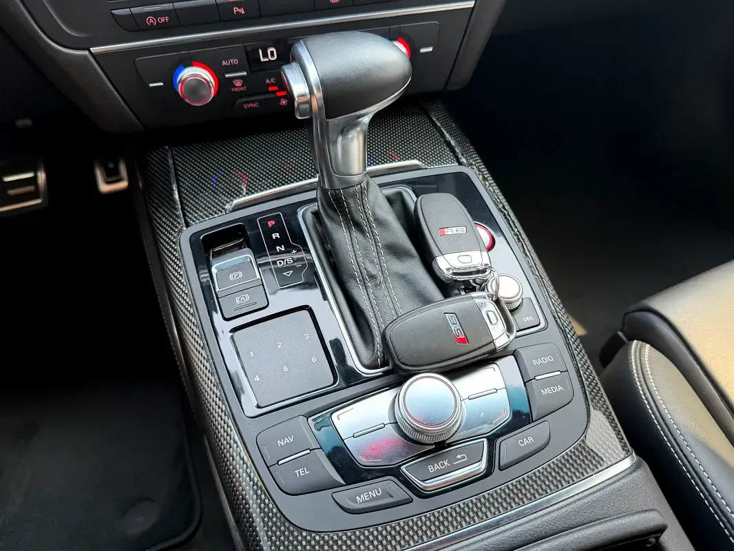 Audi S6 4.0 TFSI S tronic quattro (450 حصان) - 10