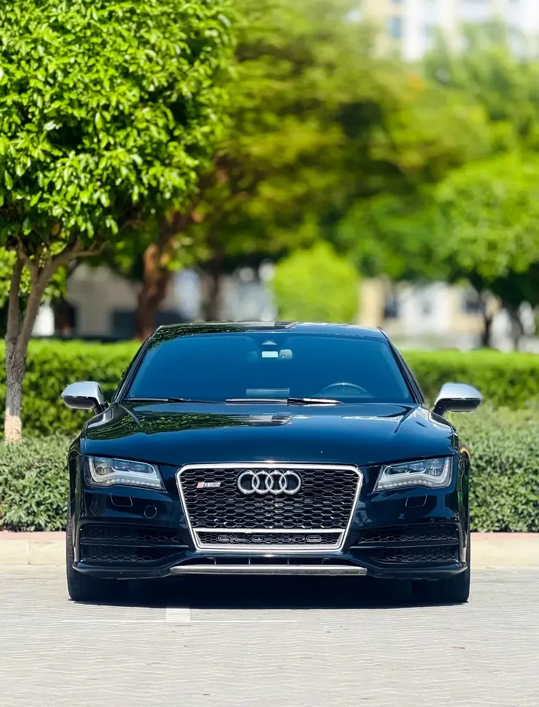 Audi S7 4.0 TFSI S tronic quattro (420 حصان) - 2
