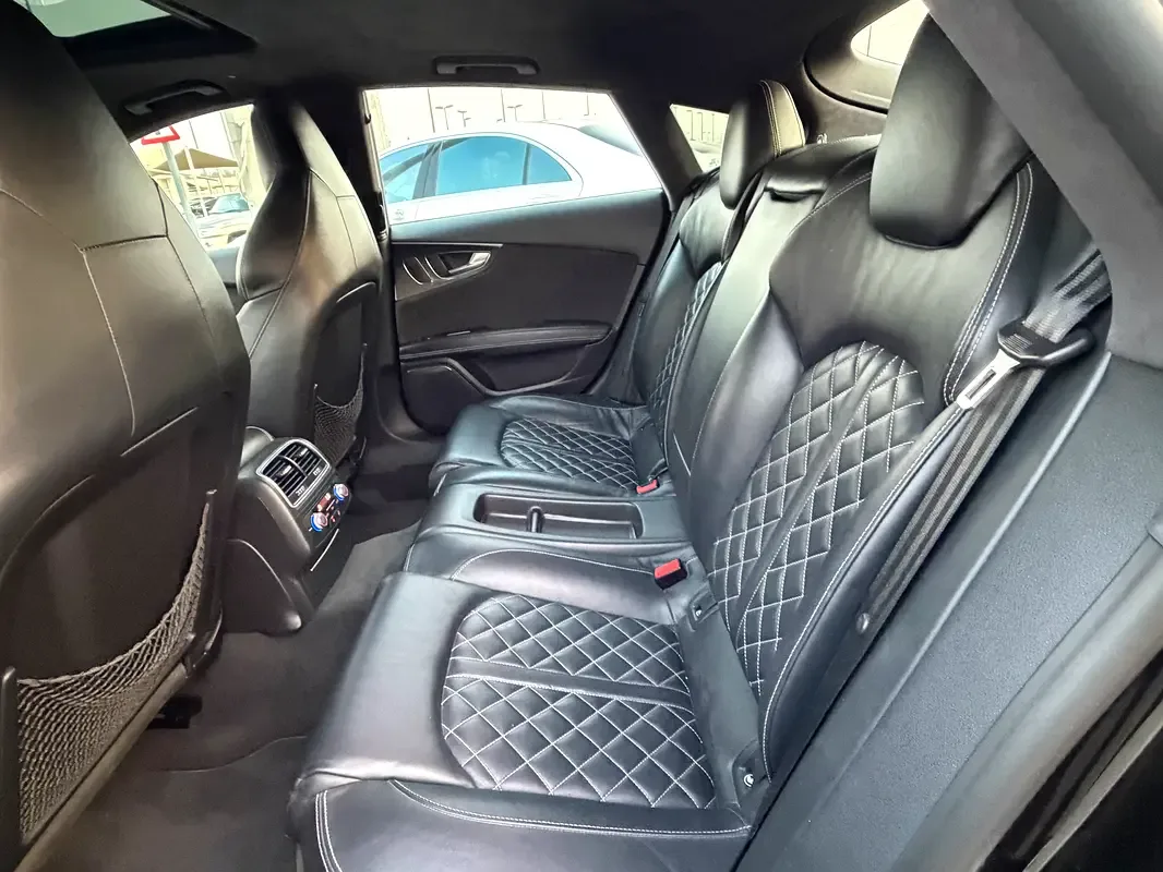 Audi S7 4.0 TFSI S tronic quattro (450 hp) - 12