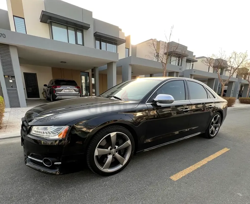 Audi S8 4.0 AT 4WD (520 hp) - 3