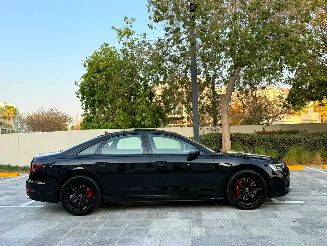 Audi S8 4.0 AT 4WD (571 hp) - 5