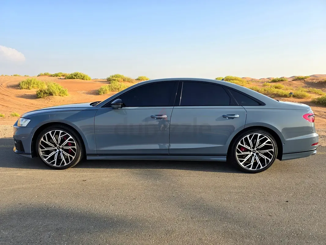 Audi S8 4.0 AT 4WD (571 حصان) - 16