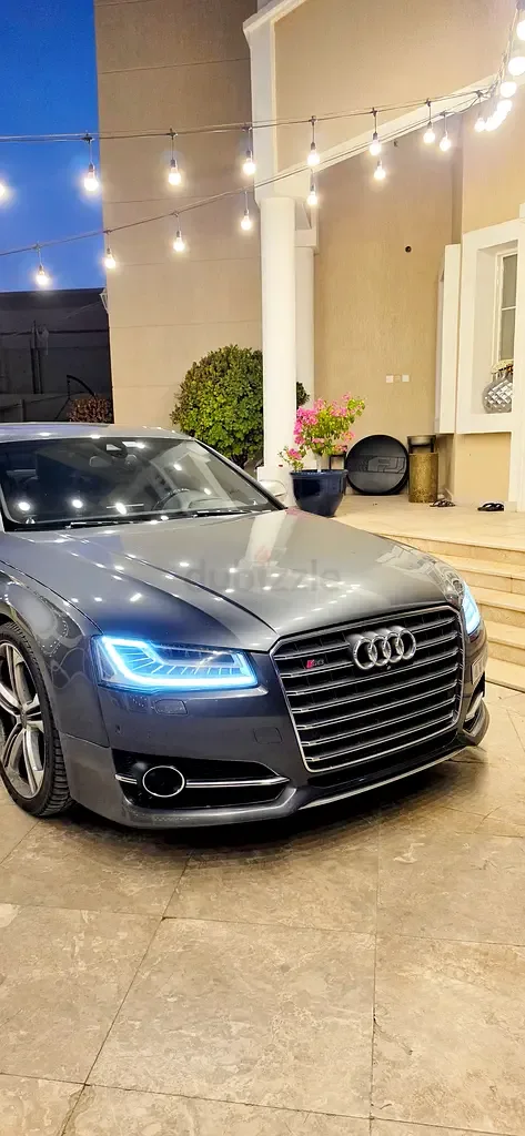 Audi S8 4.0 TFSI Quattro Tiptronic (520 hp)