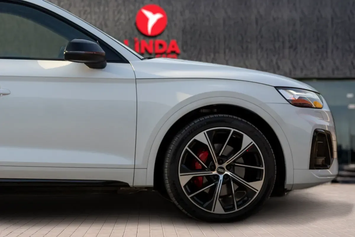 Audi SQ5 3.0 AT 4WD (354 حصان) - 8