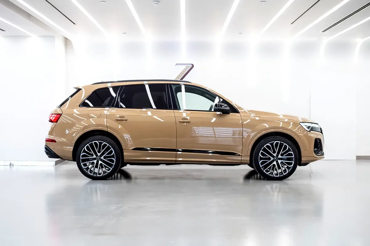 Audi SQ7 4.0 AT AWD (507 حصان) - 3