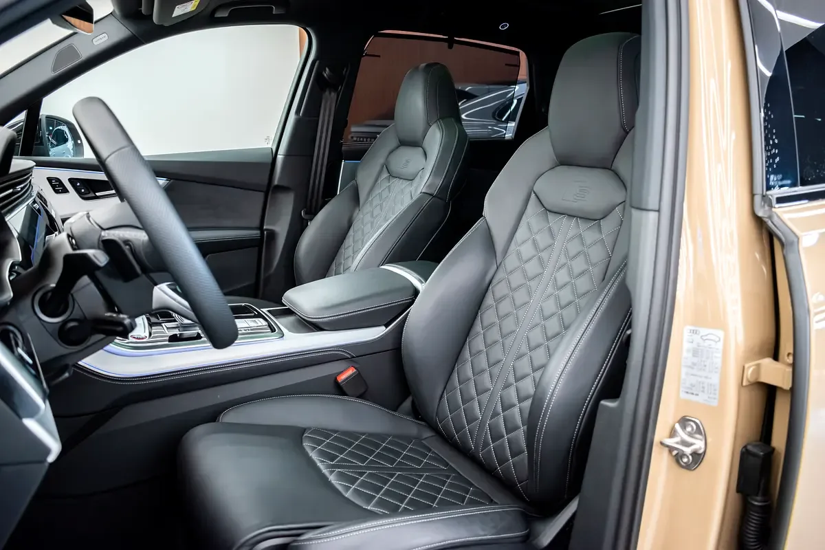 Audi SQ7 4.0 AT AWD (507 حصان) - 13