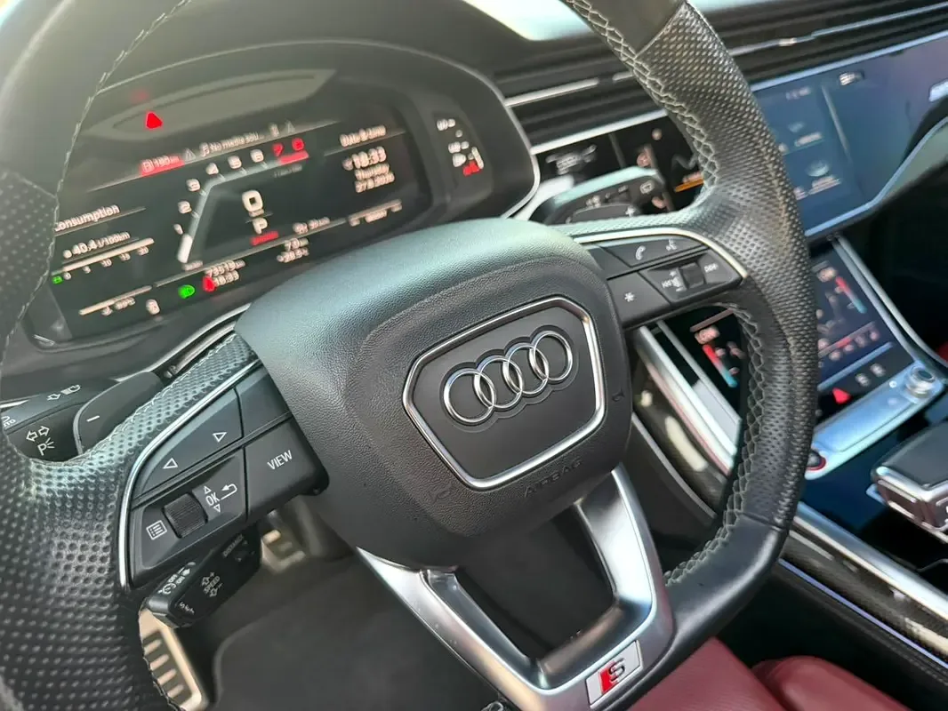 Audi SQ8 4.0 AT AWD (507 hp) - 14
