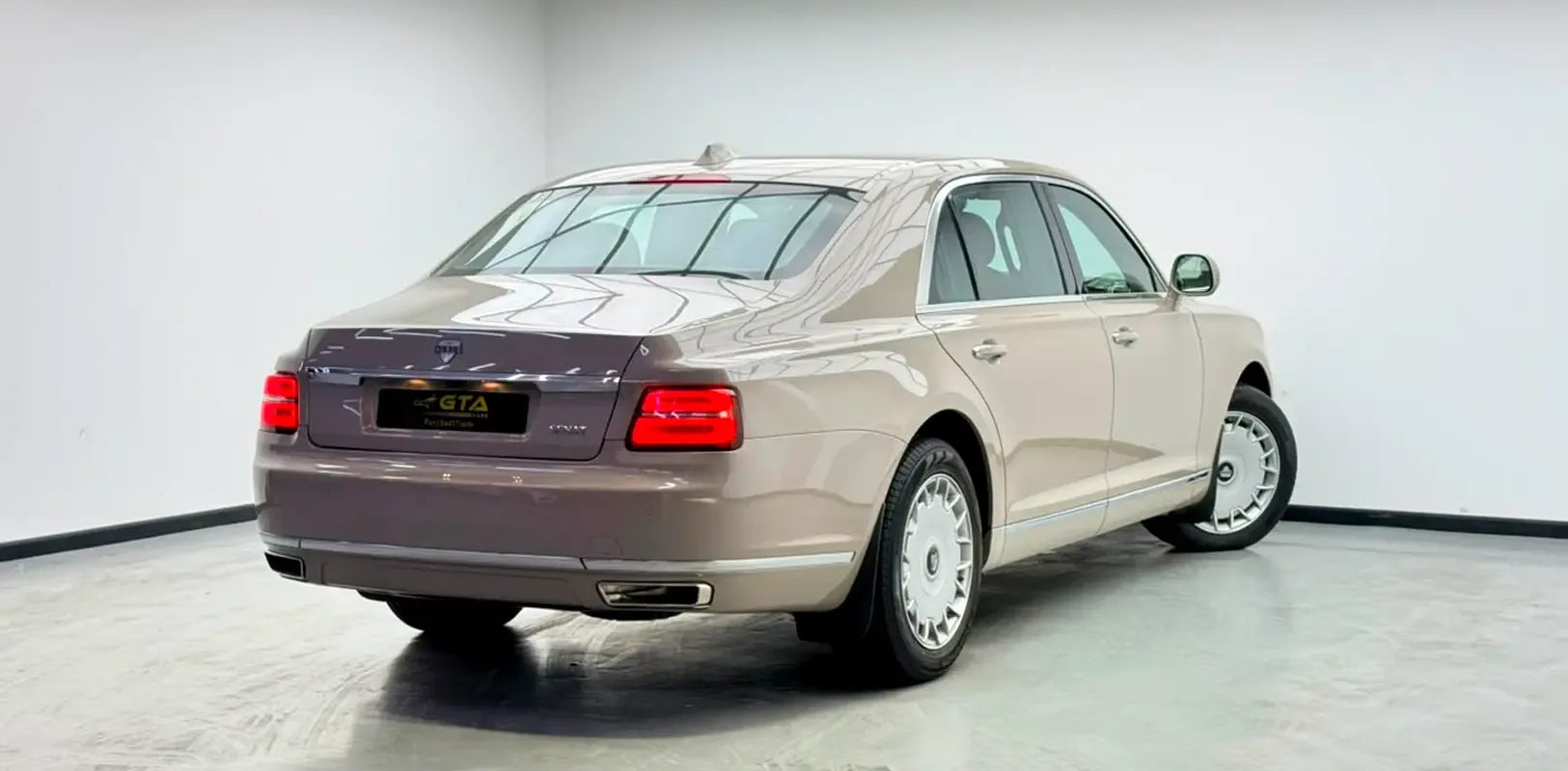 Aurus Senat 4.4 AT AWD (598 hp) - 4