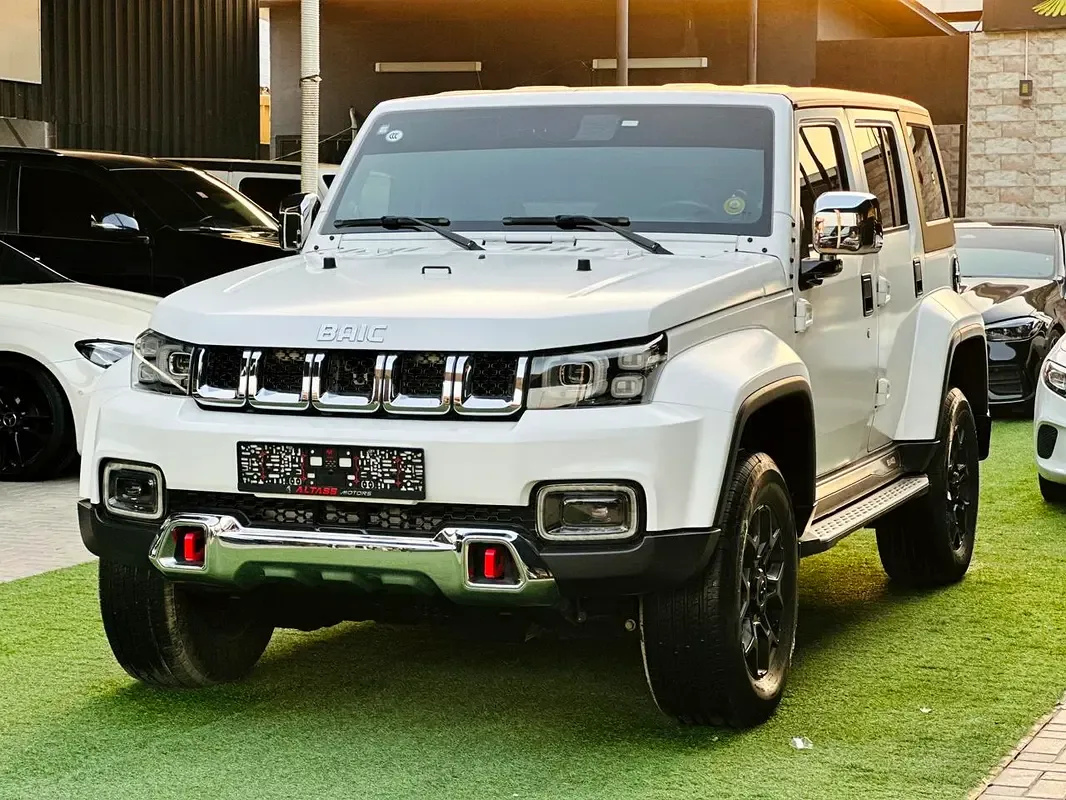 Baic BJ40 2.0 AT 4WD (245 hp)
