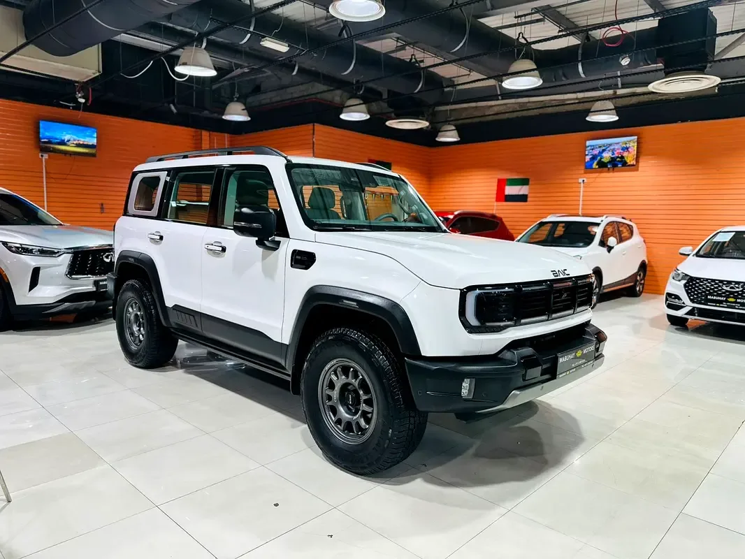Baic BJ40 2.0 AT RWD (224 hp)