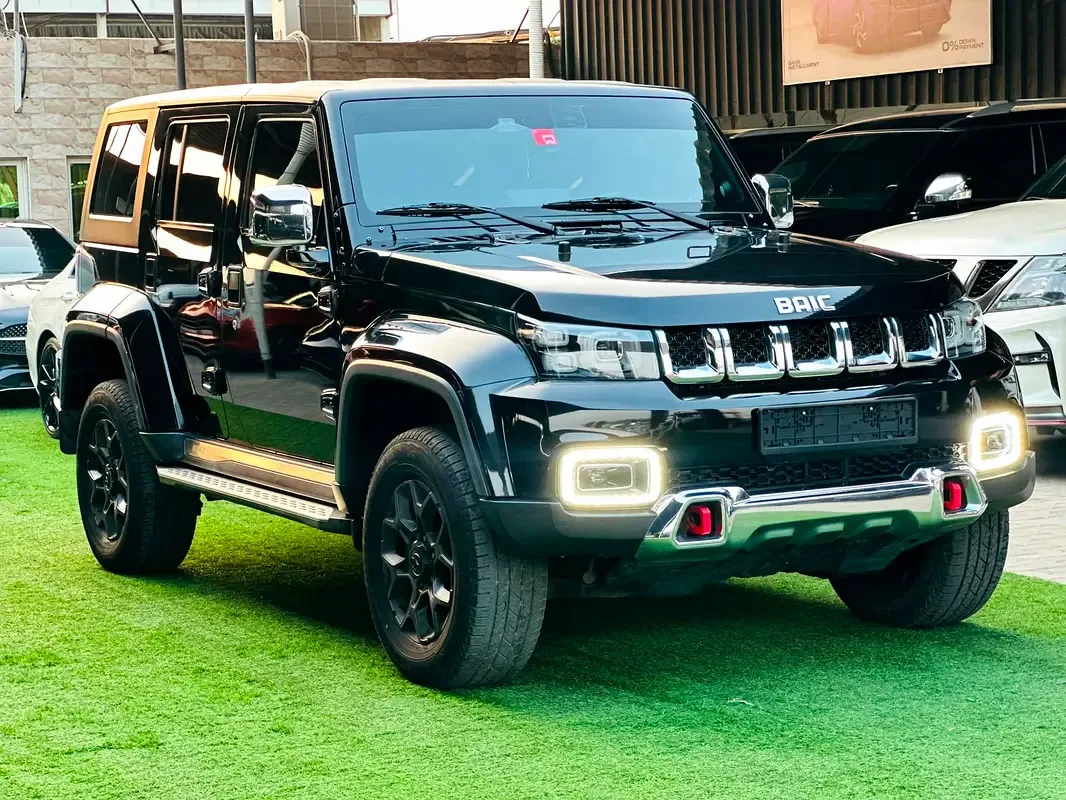 Baic BJ40 2.0 AT RWD (224 hp) - 2