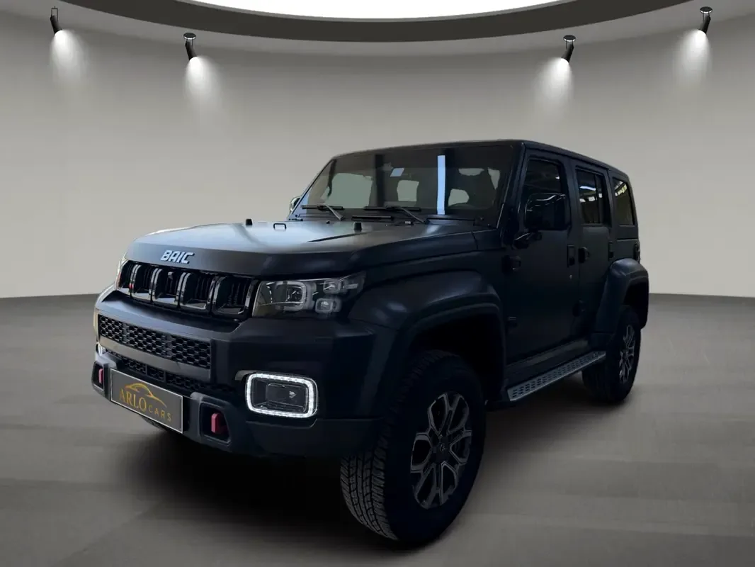 Baic BJ40 2.0 AT RWD (224 hp)