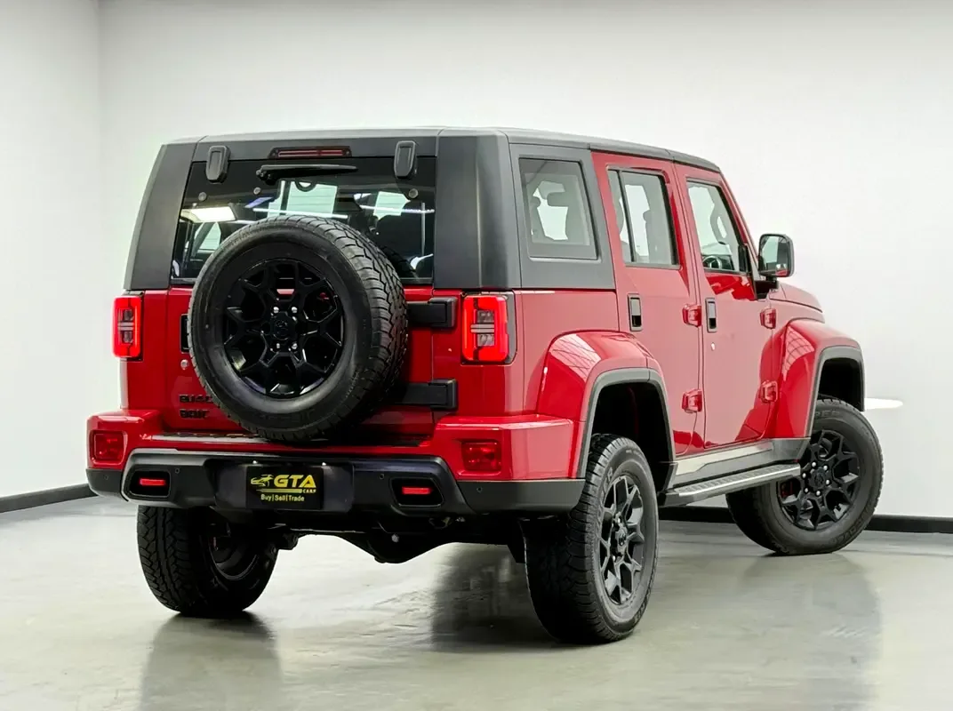 Baic BJ40 2.0 AT RWD (224 حصان) - 6