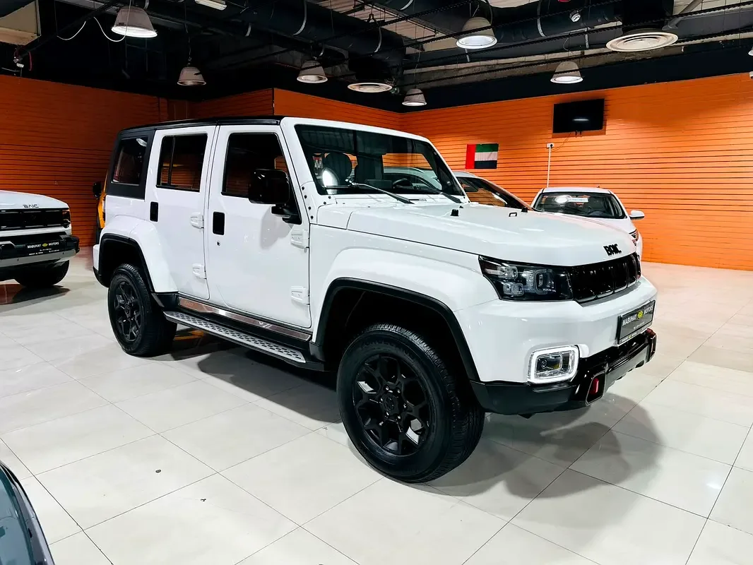 Baic BJ40 2.0 AT RWD (224 hp)