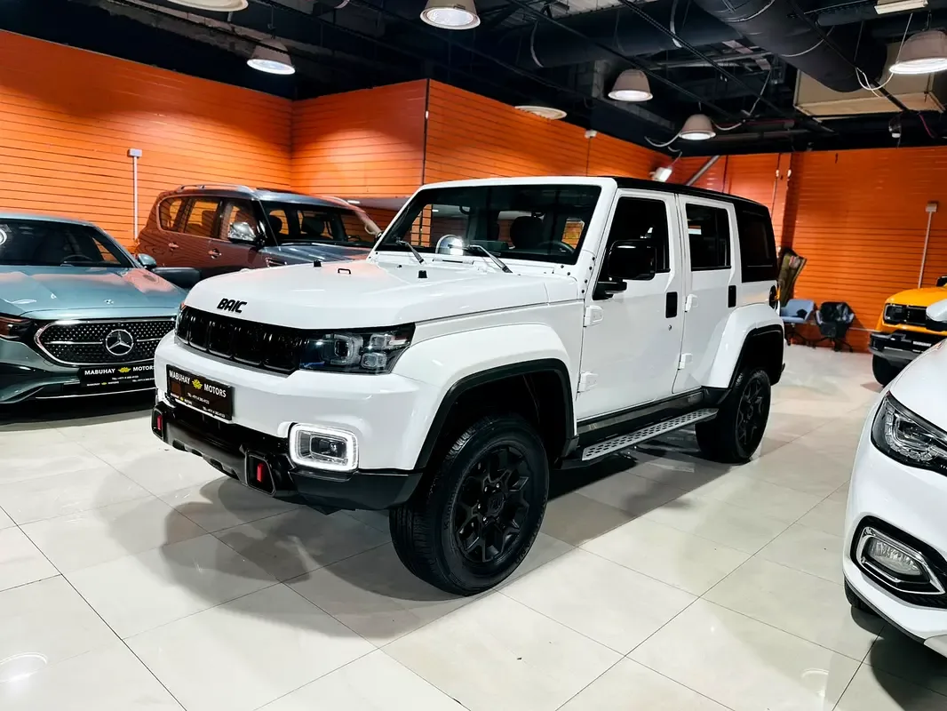 Baic BJ40 2.0 AT RWD (224 hp) - 3