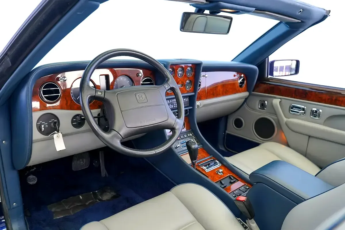 Bentley Azure 6.8 AT RWD (426 hp) - 7