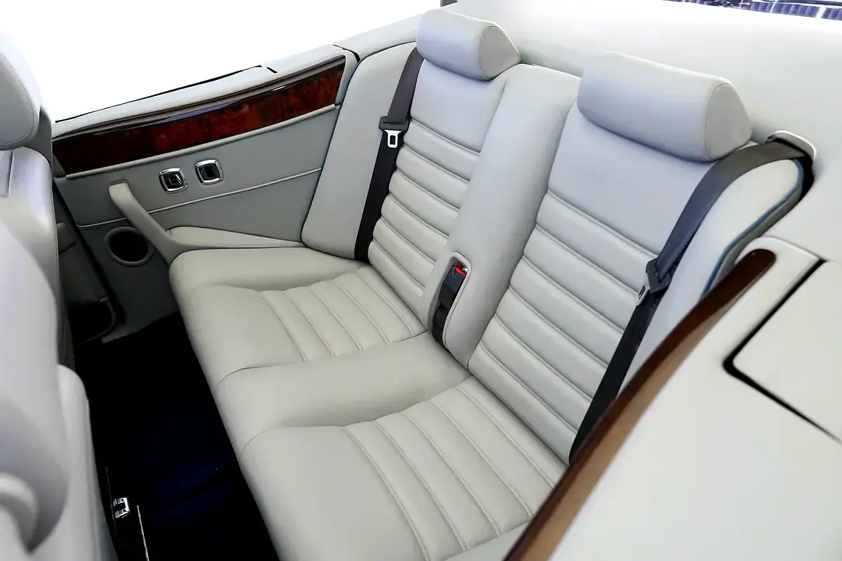 Bentley Azure 6.8 AT RWD (426 hp) - 10