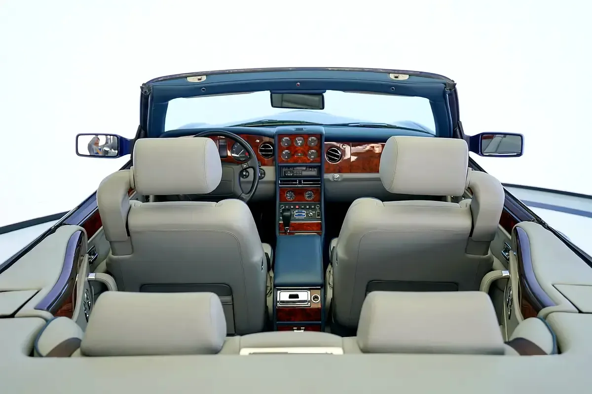 Bentley Azure 6.8 AT RWD (426 hp) - 13