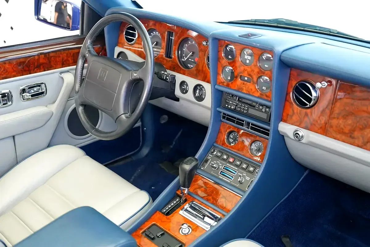Bentley Azure 6.8 AT RWD (426 hp) - 14