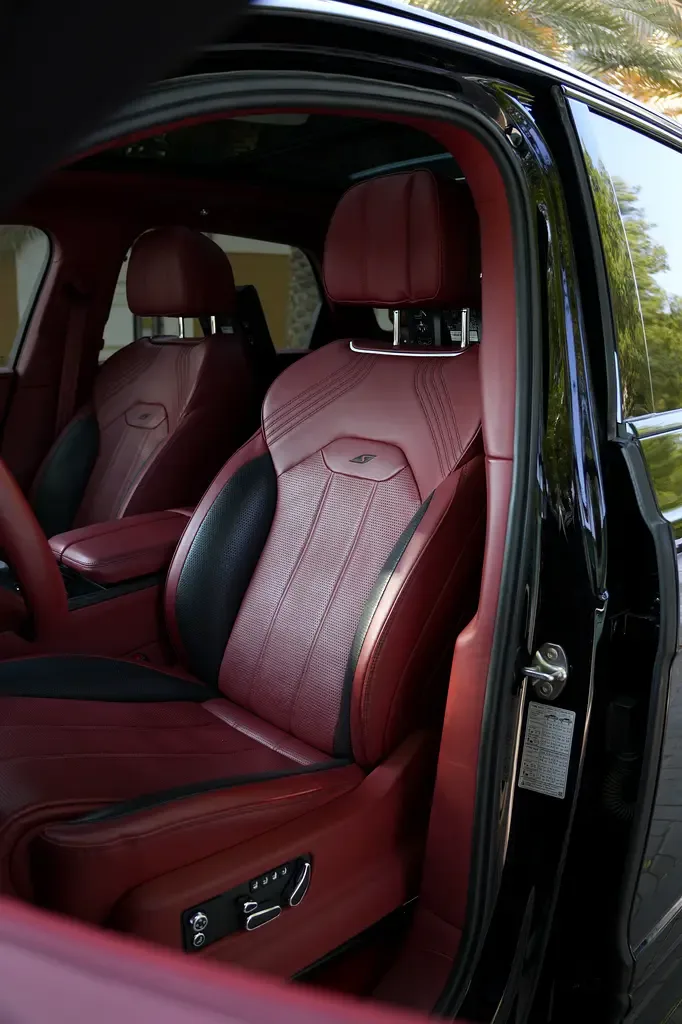 Bentley Bentayga 4.0 AT 4WD (550 hp) - 3