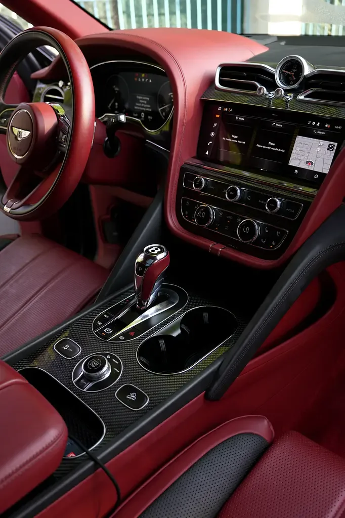 Bentley Bentayga 4.0 AT 4WD (550 hp) - 6