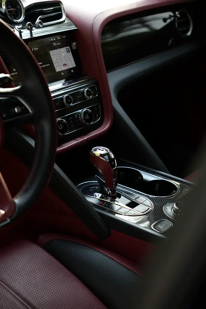 Bentley Bentayga 4.0 AT 4WD (550 hp) - 5