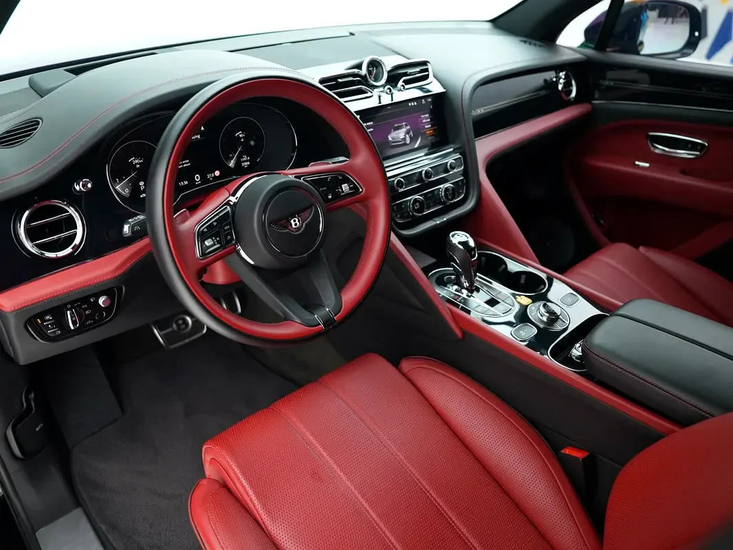 Bentley Bentayga 4.0 AT 4WD (550 hp) - 13