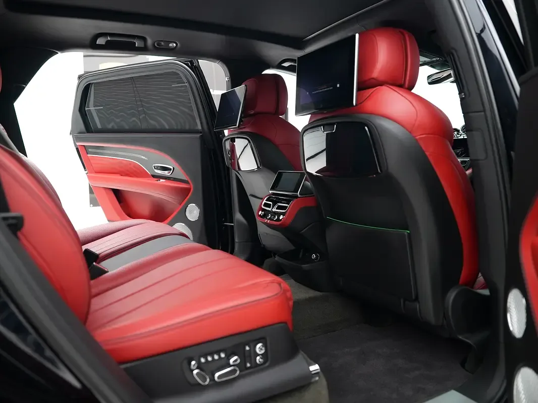 Bentley Bentayga 4.0 AT 4WD (550 hp) - 15