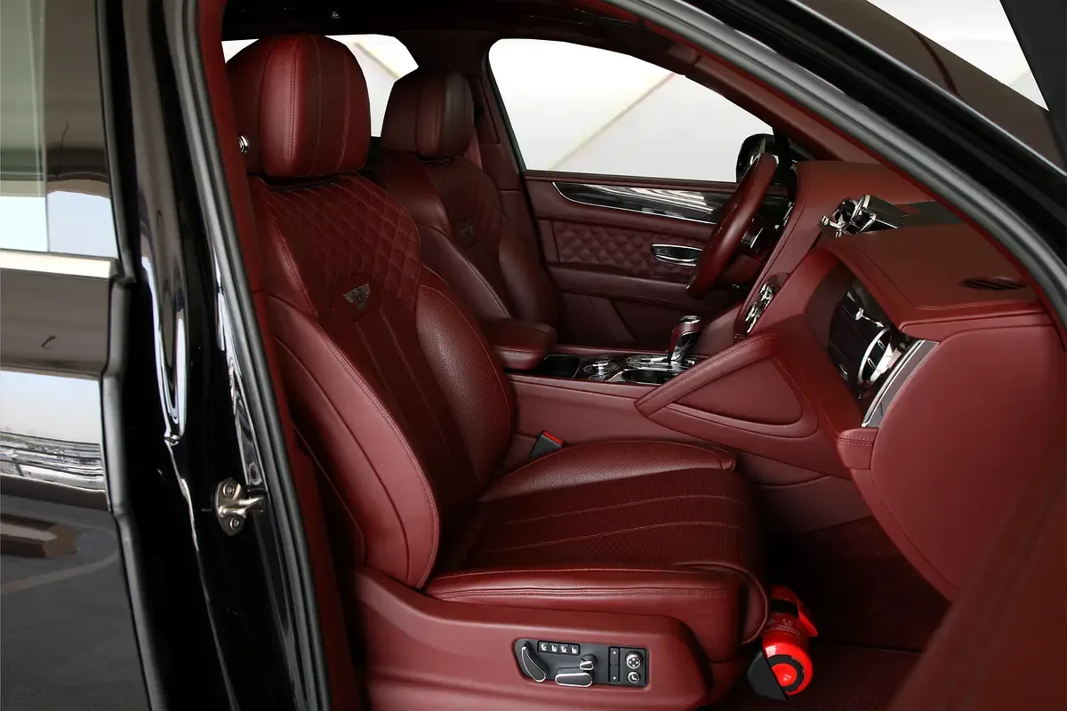 Bentley Bentayga 4.0 AT 4WD (550 hp) - 11